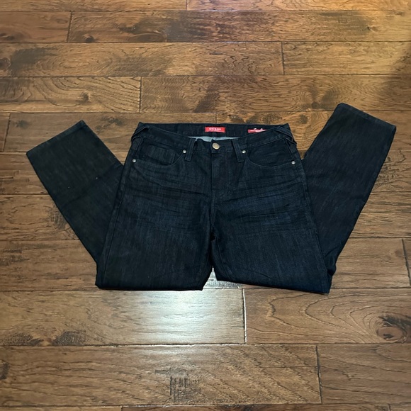 Men’s Guess Jeans - Medium Rise Tapered - Picture 4 of 6